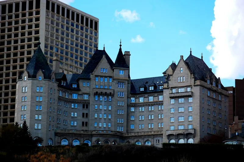Fairmont Hotel Macdonald
