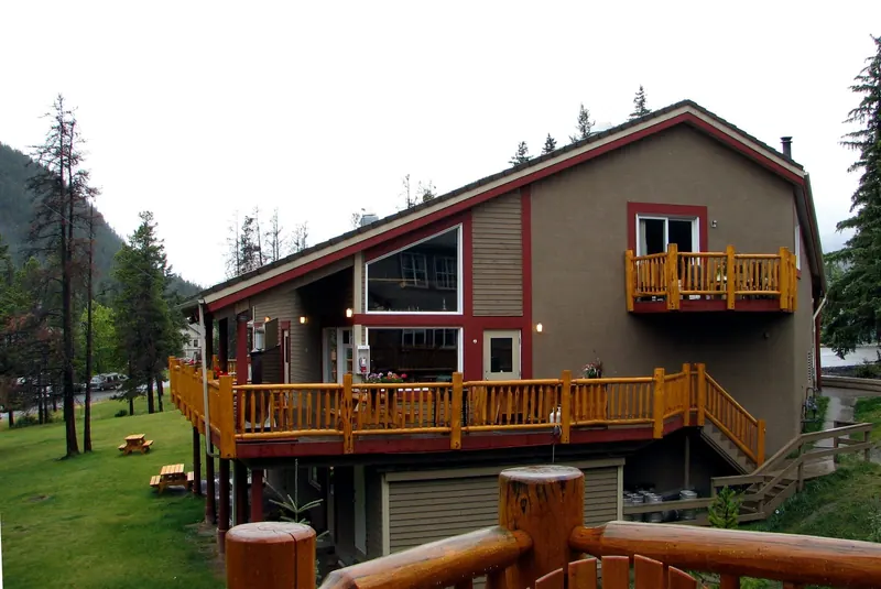 The HI Banff Alpine Centre