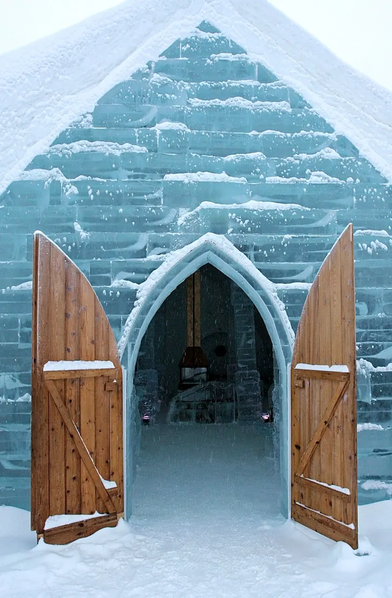 The Hôtel de Glace ice hotel near Quebec City