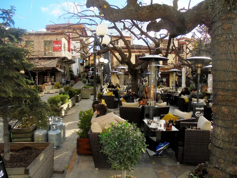The central square of Arachova