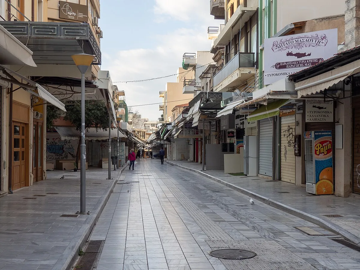 Odos 1866, Heraklion's market street