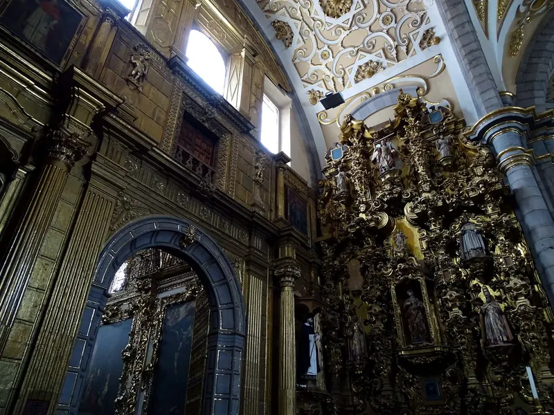 The gilded Capilla del Rosario, Puebla