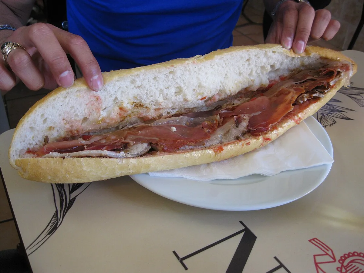 A bocadillo, opened at the counter