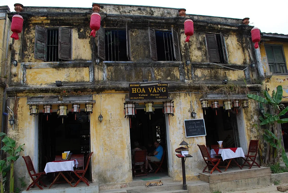 Hoa Vang, a shophouse cafe on Bach Dang, Hoi An's river street
